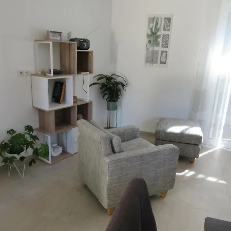 La Mastrona Apartment *